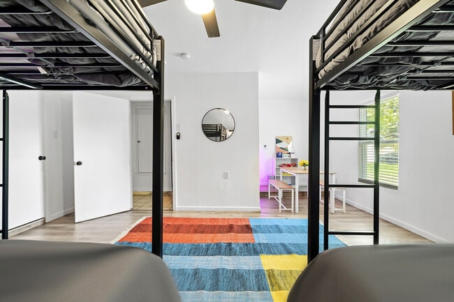 Building Photo - 5105 Galen Ct