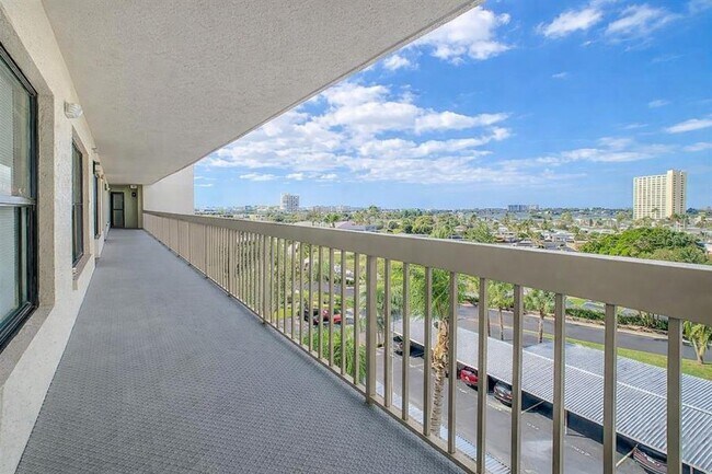 Building Photo - 1316 Pasadena Ave S