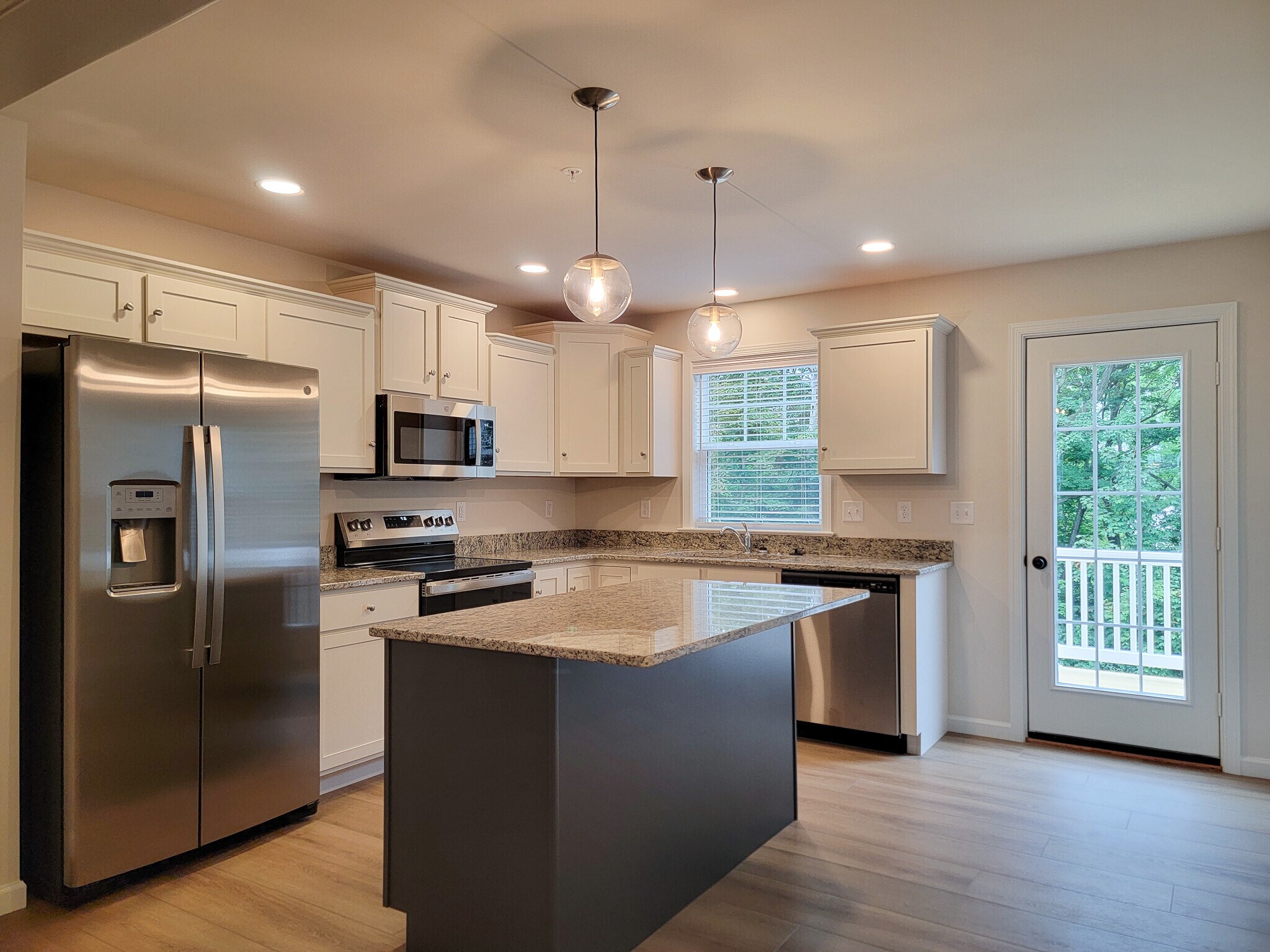 Building Photo - 93 Beech Tree Ct