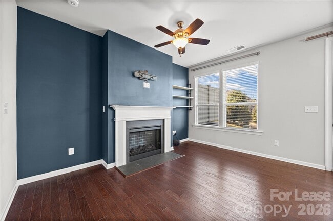 Building Photo - 827 Ayrshire Ave