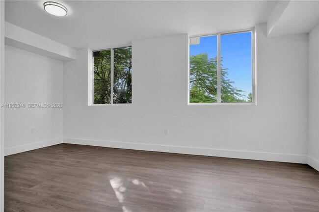 Building Photo - 1620 NW 18th St