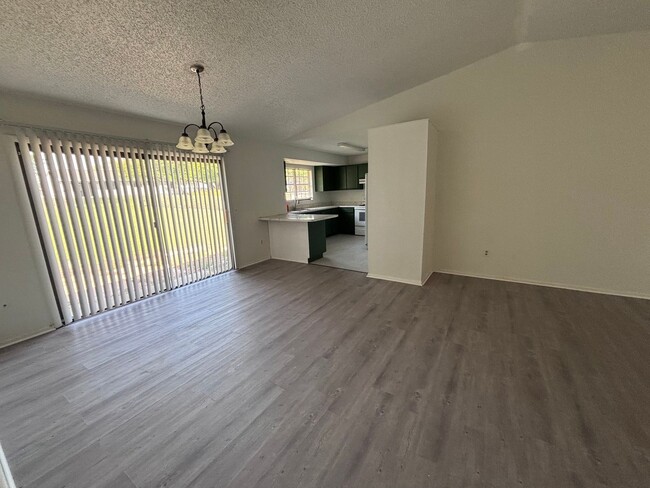 Building Photo - 3/2 Home in the Lake Joy Magic Lake Communities