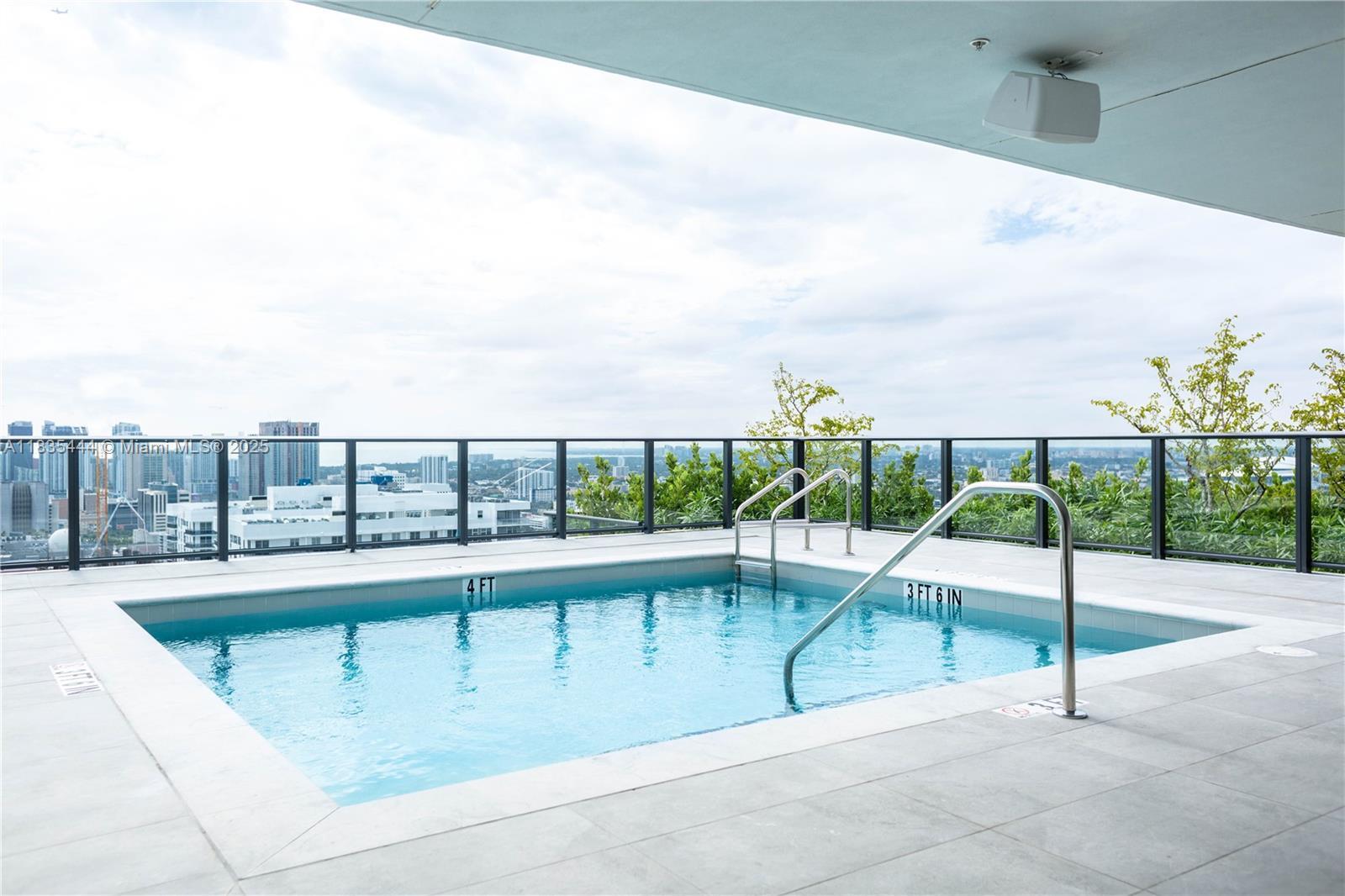 Pool - 1600 NE 1st Ave
