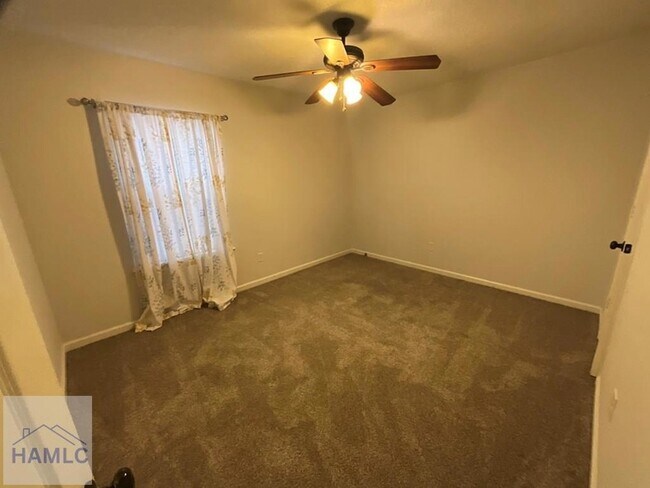 Building Photo - 1434 Paul Caswell Blvd