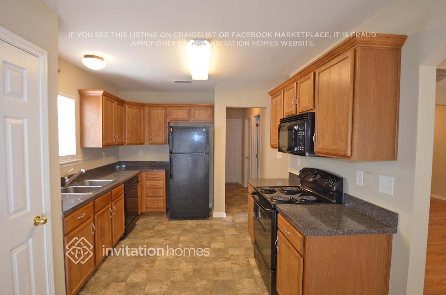 Building Photo - 2941 Deep Cove Dr NW
