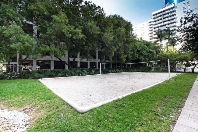 Building Photo - The Madison