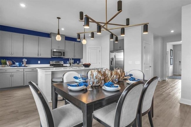 Building Photo - 75 Hickory Ln