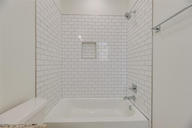 Building Photo - 214 Lanyard Dr