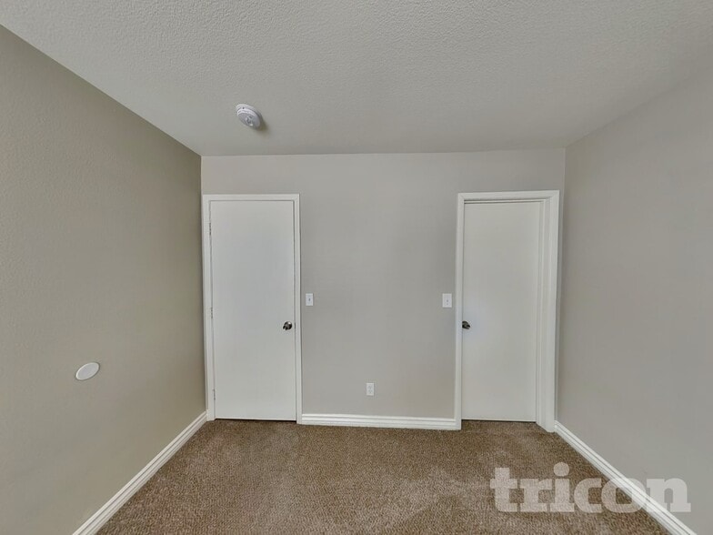 Building Photo - 3134 Meadow Flower Ave
