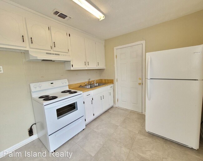 Building Photo - 2 br, 1 bath House - 1207 N 46th Ave