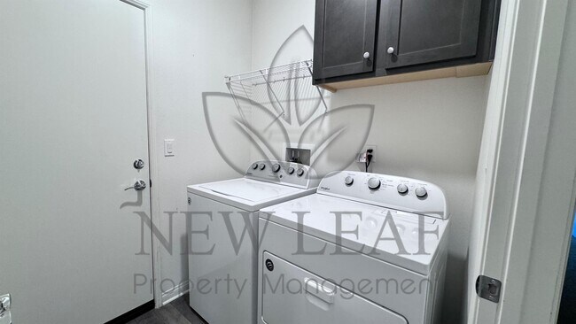 Building Photo - 10674 Appaloosa Ave