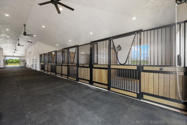 Building Photo - 16175 Deer Path Ln