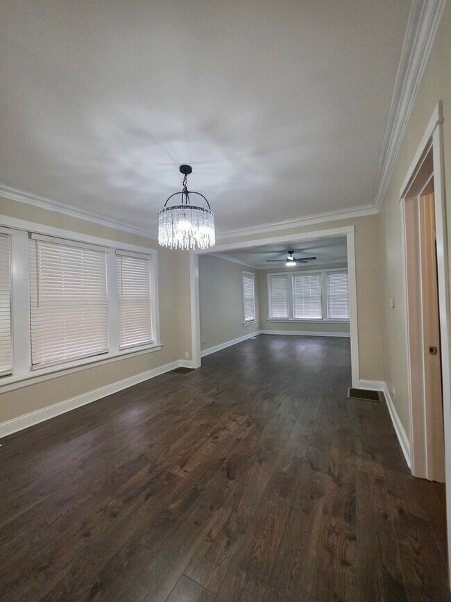 Building Photo - 12019 S Perry Ave