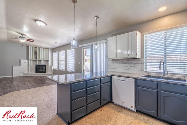 Building Photo - 3 Bedroom Home with Red Rock Views and Community Pool