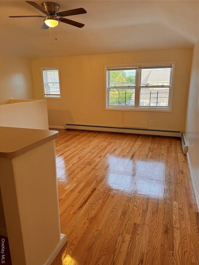 Building Photo - 138-06 219th St