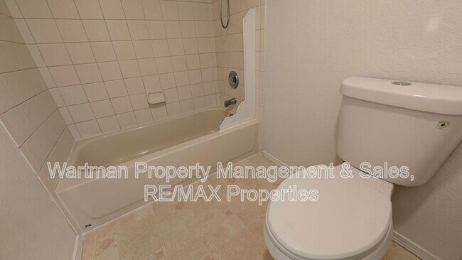 Building Photo - 5120 Finadene Ct