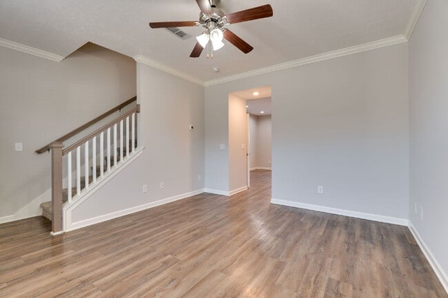 Building Photo - "Charming 2-Bedroom Townhouse Retreat on Staten Drive – Spacious 1,285 Sq. Ft. with 2 Full Baths ...