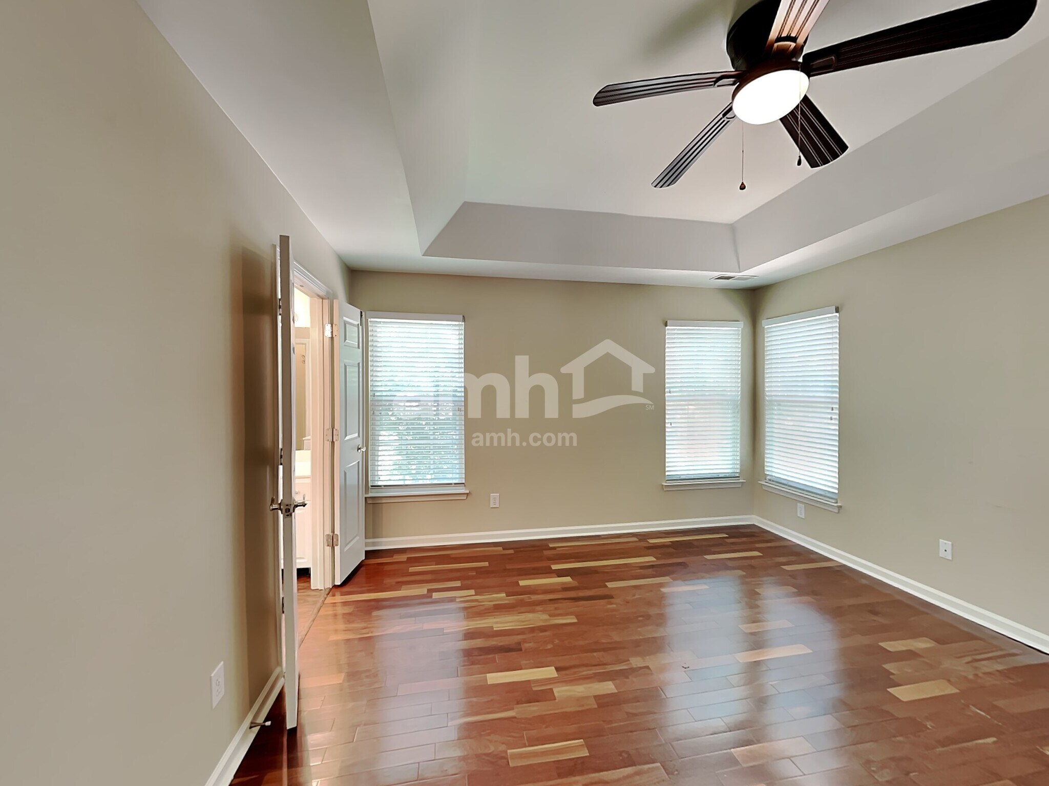 Building Photo - 8934 Tartan Ridge Dr