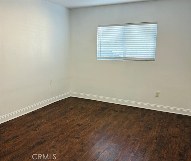 Building Photo - 1034 Avocado Ave