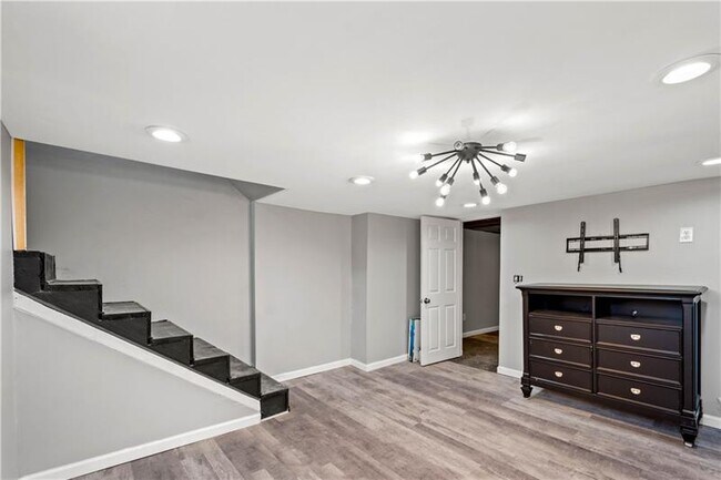 Building Photo - 226 Monongahela Ave
