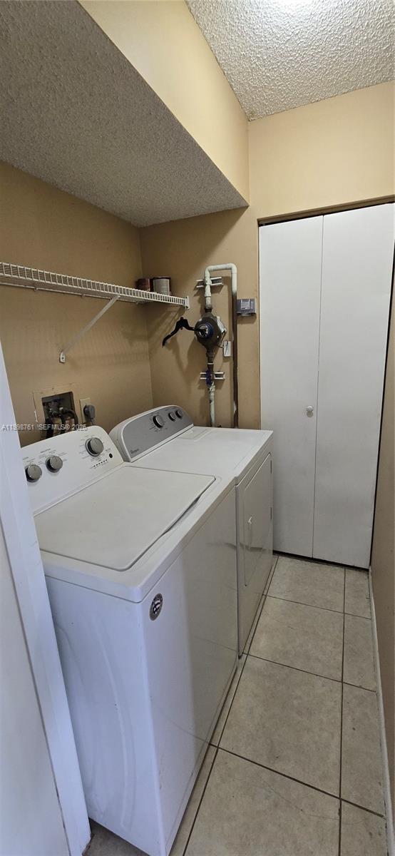 Building Photo - 8901 Wiles Rd