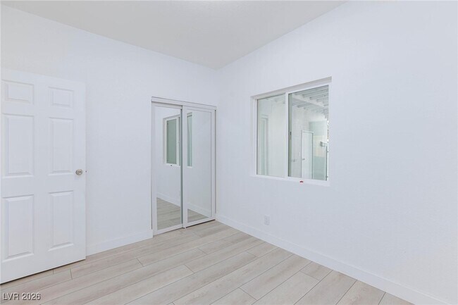 Building Photo - 3008 Lawndale St