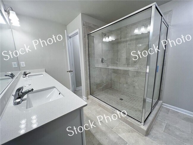 Building Photo - 5686 Rockfern Dr