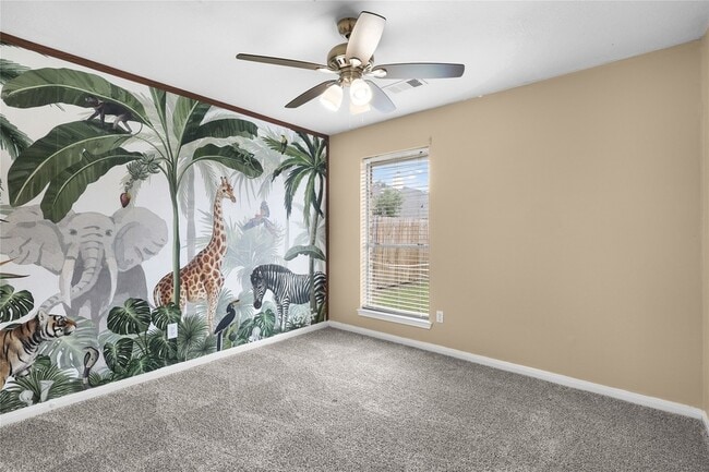 Building Photo - 17819 Scenic Oaks Dr