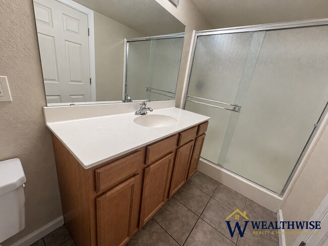 Building Photo - Rare 3-Bedroom Condo in Tucson’s Starr Pass Community