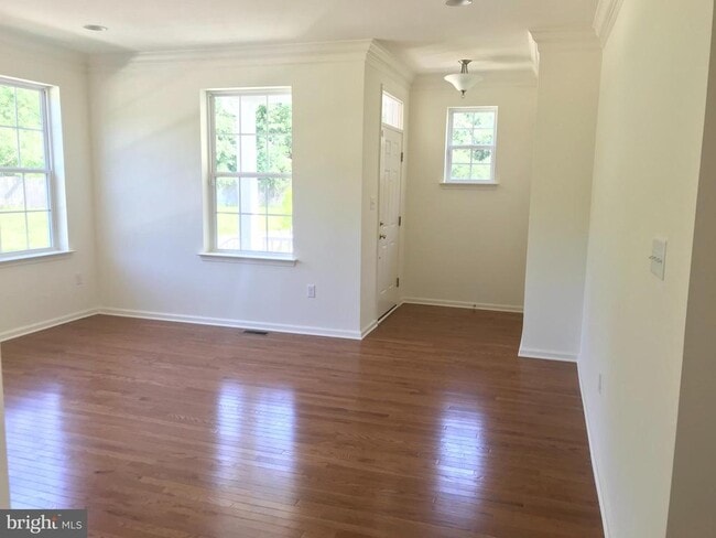 Building Photo - 116 Grissom Dr