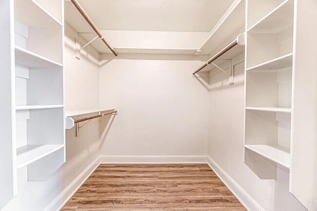 Building Photo - 3104 SW Featherston Rd