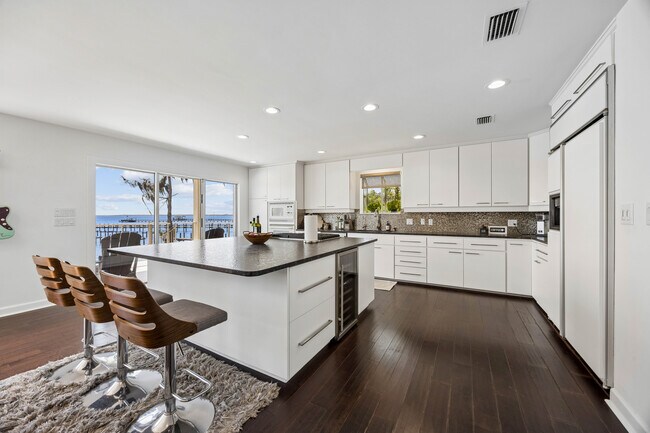 Building Photo - 14030 Mandarin Oaks Ln