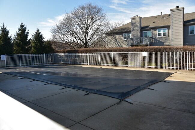 Building Photo - 35 Foxcroft Rd