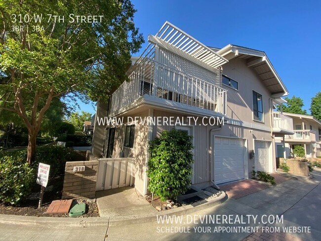 Primary Photo - 310 W 7th St