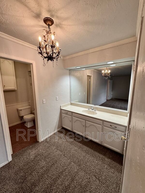 Building Photo - 11407 N May Ave