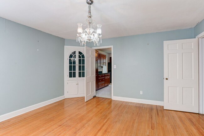 Building Photo - 4 bedroom, 2.5 bathroom home in Camp Hill