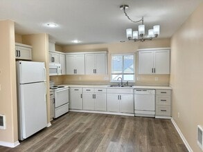 Building Photo - KAC609 - hofk01