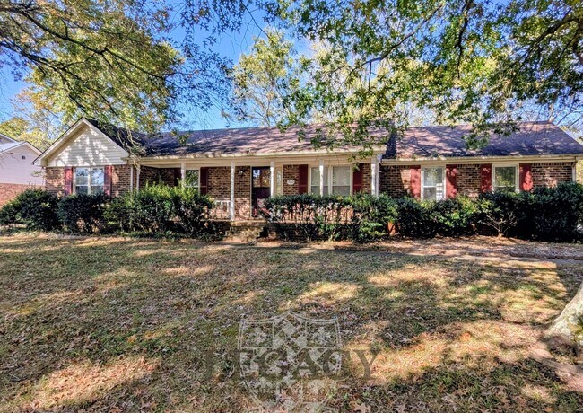 Primary Photo - 502 Irongate Blvd