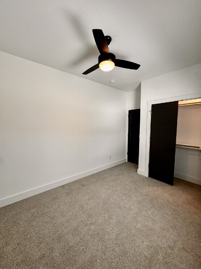 Building Photo - 8881 Williams Rd