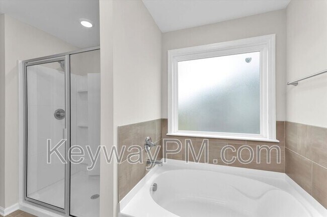 Building Photo - 5995 Big Pond Trl