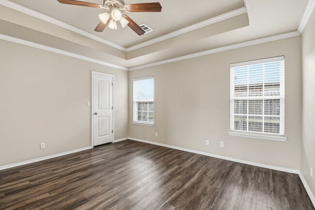 Building Photo - 3 Bed | 2 Bath | Jenks | Available Now