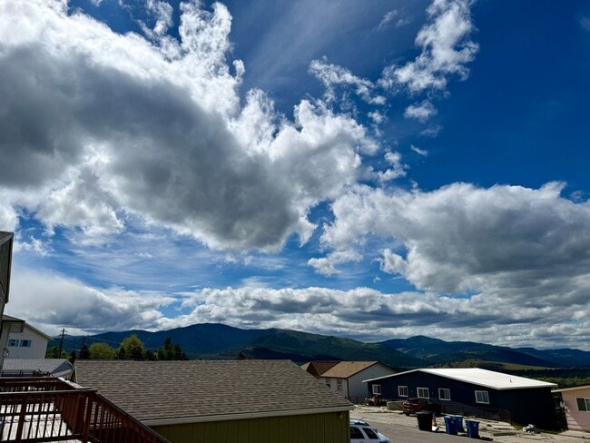 Building Photo - 2311/2313 W Foothills Drive