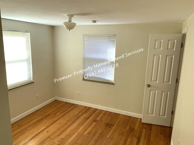 Building Photo - 8660 Winchester Dr