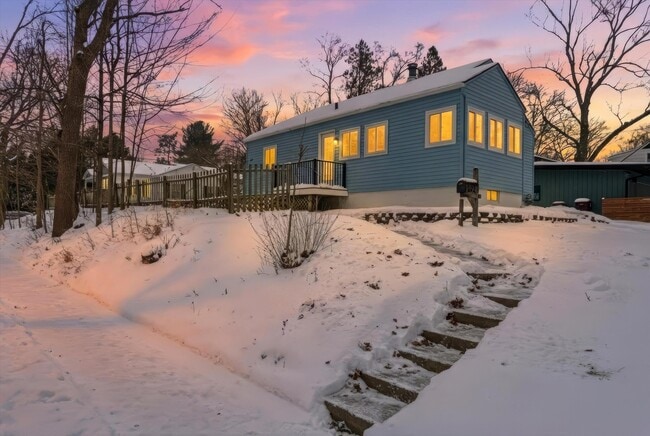 Building Photo - 2029 Ferdon Rd