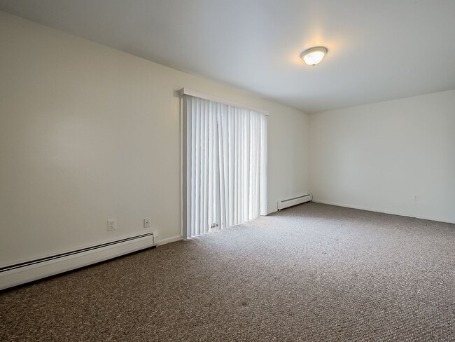 Building Photo - Easy Living in White Lake – 1 Bed with Smart Layout!