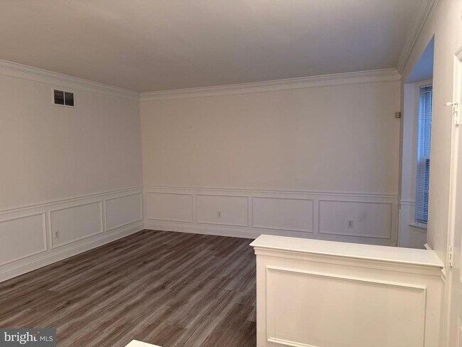 Building Photo - 36 Weaver Dr