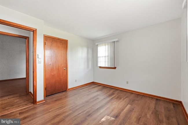 Building Photo - 4015 Jefferson Pike