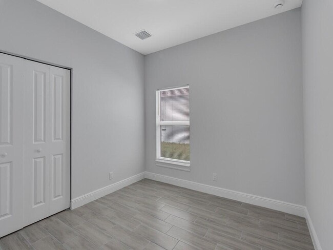 Building Photo - 2505 87th Ave