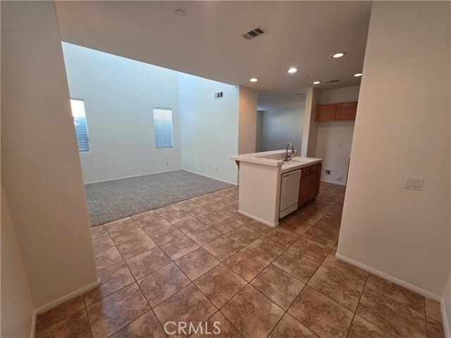 Building Photo - 2035 E Harvard Privado