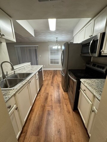 Building Photo - 1305 White Birch Ln